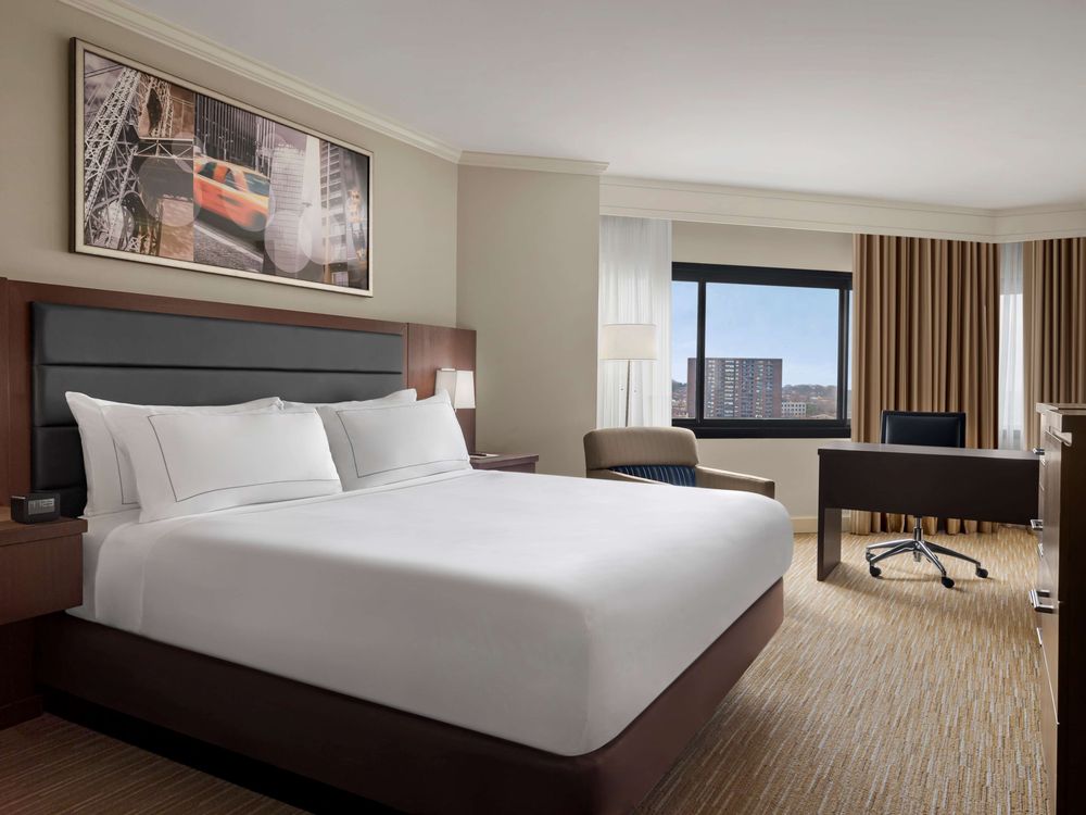 DoubleTree by Hilton Hotel Fort Lee - George Washi