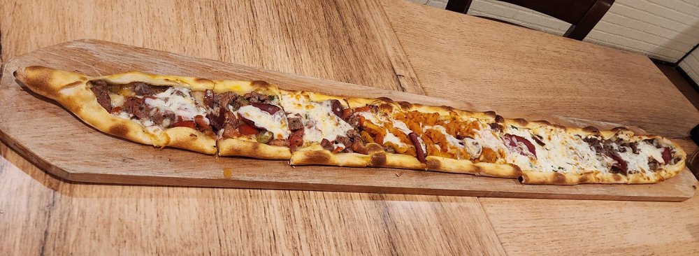 Pide Lahmajoun