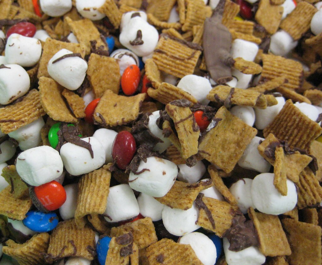 Teen Drop In: S'mores Snack Mix